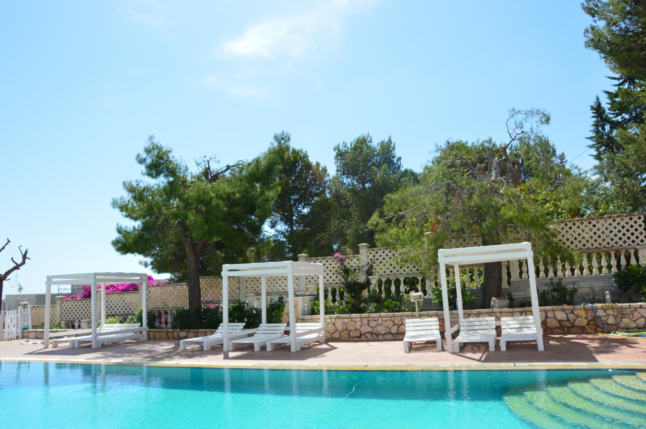 Hotel Residence La Corvetta Monopoli Exterior photo